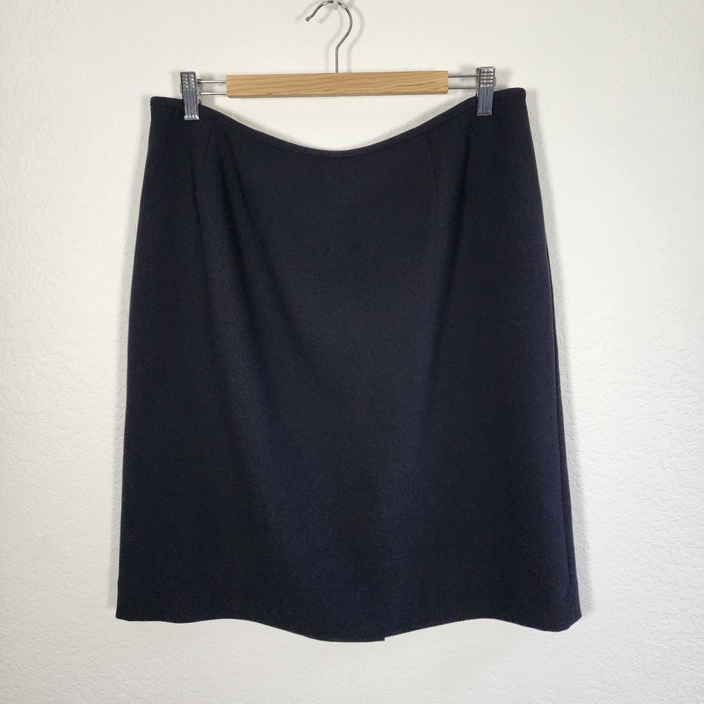 Kasper womens 2-piece black skirt suit size 16P business office - Picture 12 of 16